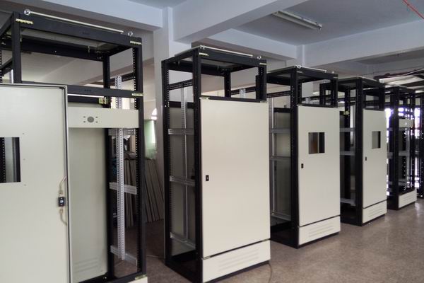 元宝配电柜-3683厂家配电柜检修需要注意的